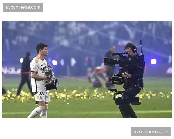 门迪复出驰援皇马左路,次回合背水一战